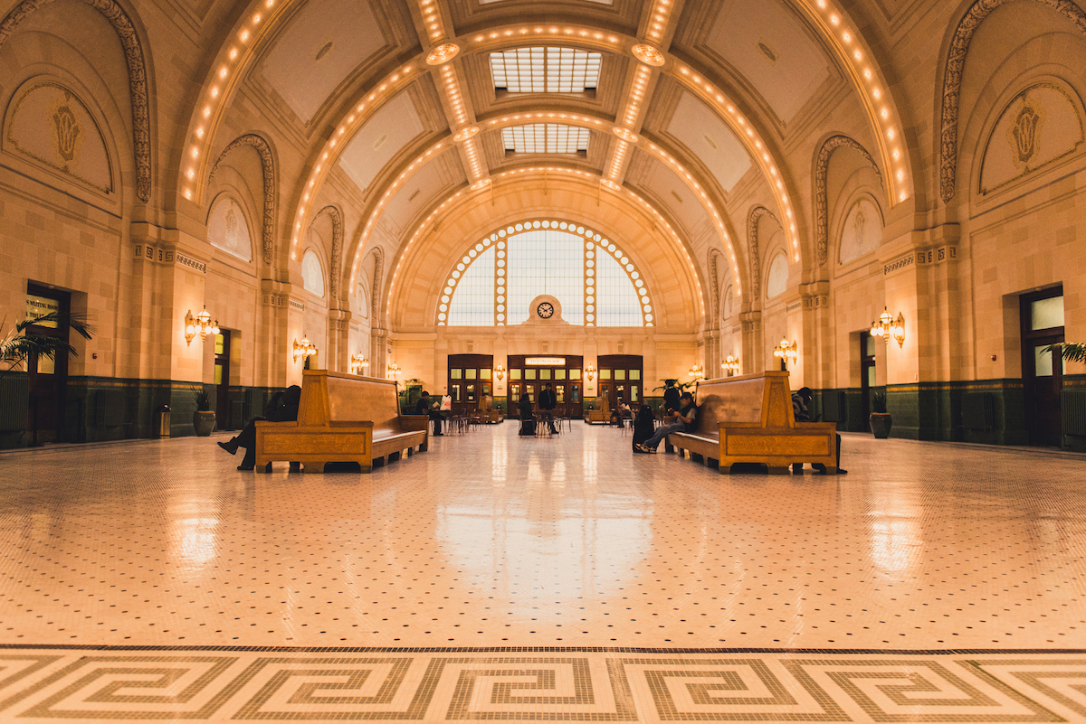 photo by mark skovorodko