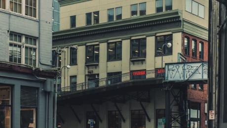 photo by mark skovorodko